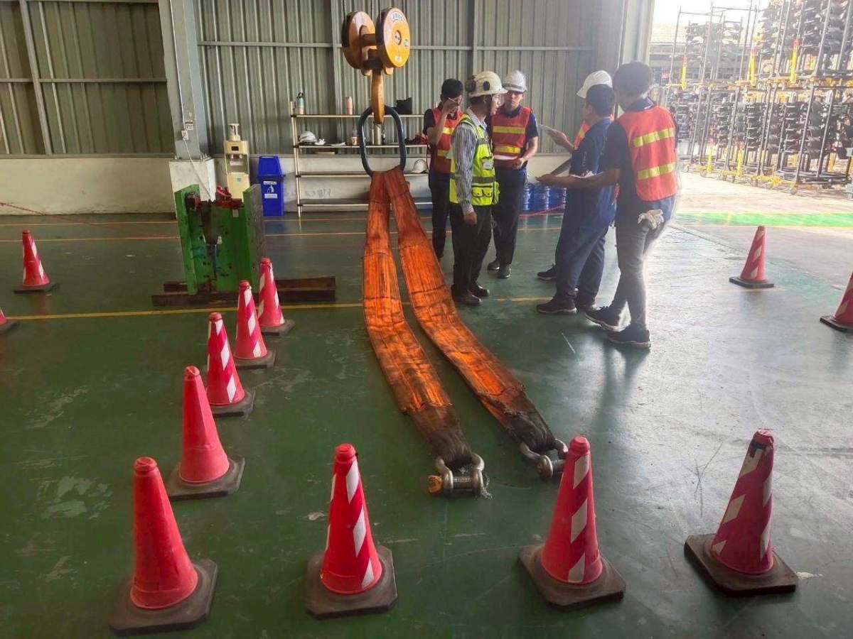 LINE_ALBUM_หลักสูตรปั้นจั่นเหนือนศีรษะ (Overhead Crane)_250828_28.jpg - หลักสูตรปั้นจั่นเหนือนศีรษะ (Overhead Crane)